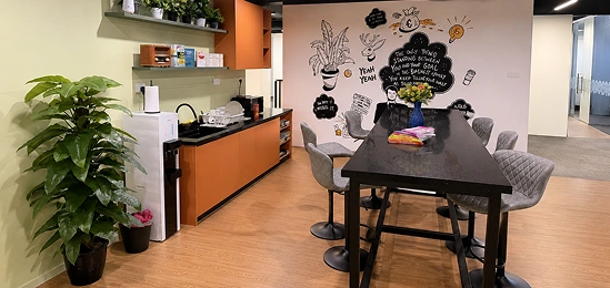 The Dining Lounge