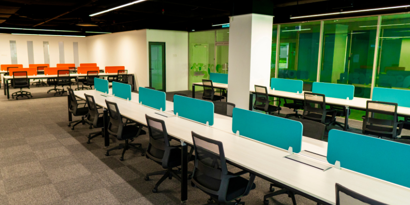 Hot Desk – Flexible Workspace Access